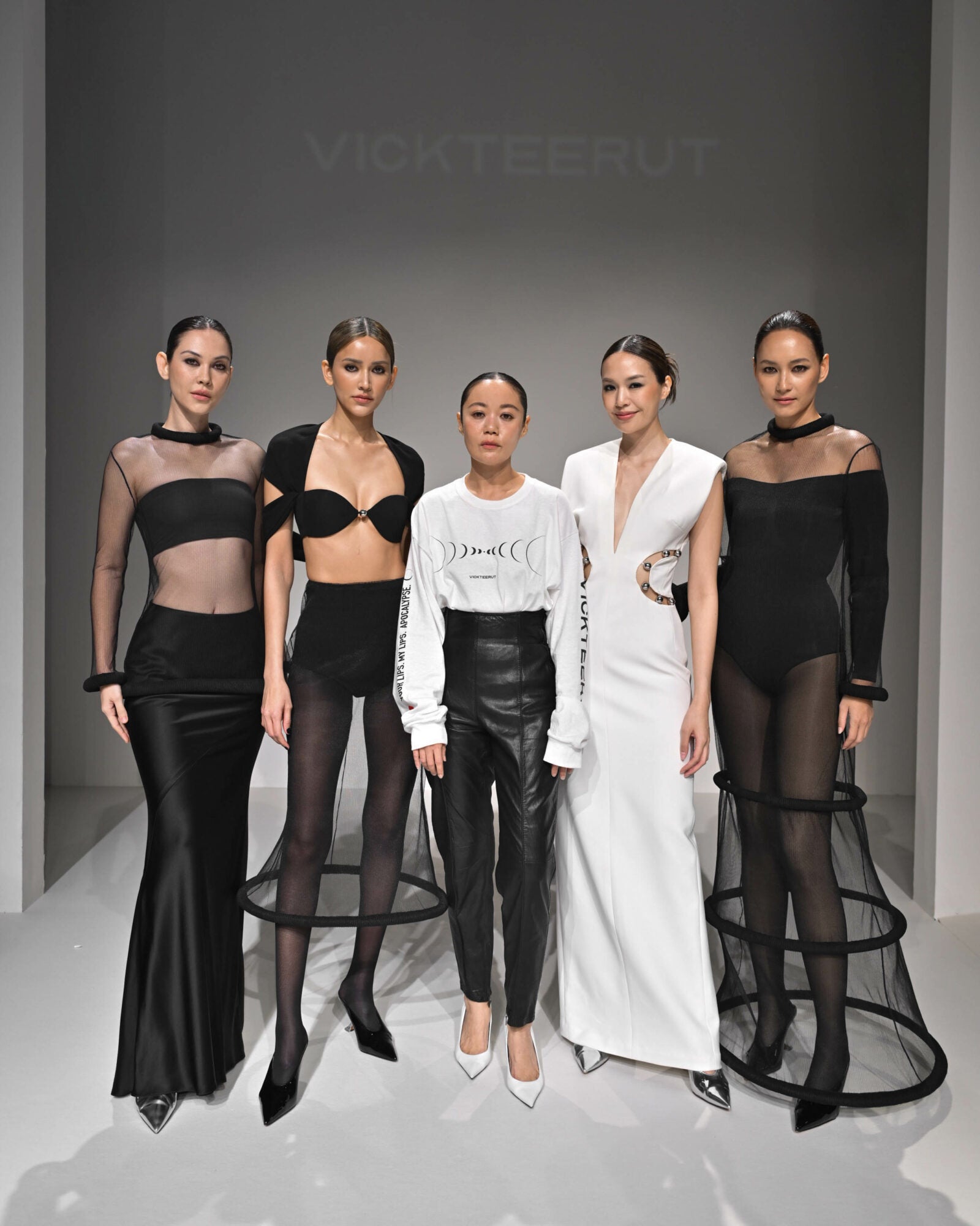 #VICKTEERUTPEOPLE AW24 Front rowers