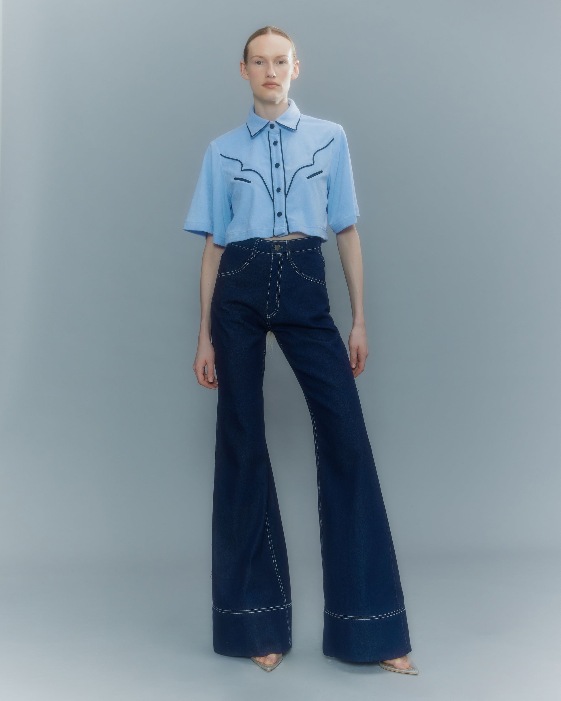 VICKTEERUT Short Sleeve Cowboy Cropped Shirt เสื้อเชิ้ตคาวบอย แขนสั้น ตัวสั้น
