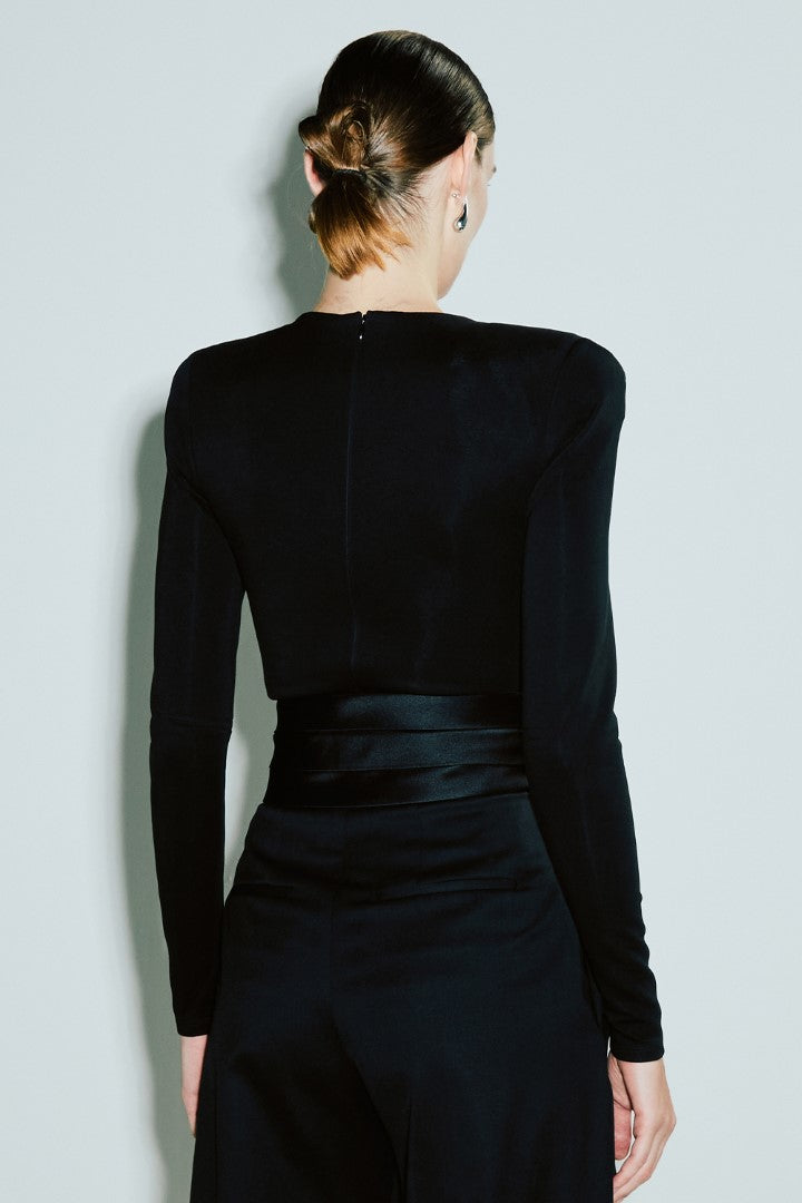 VICKTEERUT Long Sleeve Shoulder Padded Blouse เสื้อแขนยาว ไหล่ตั้ง