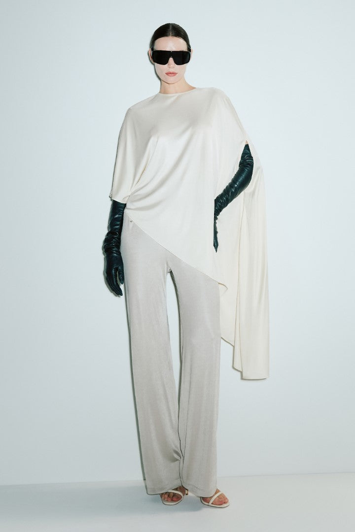 VICKTEERUT Asymmetrical Hem Blouse เสื้อตัวยาว ชายไม่เท่ากัน