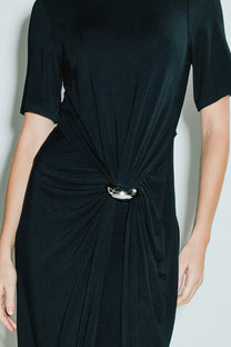 VICKTEERUT Short Sleeve Draped Gown เดรสยาว แขนสั้น จับเดรป