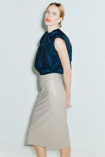 VICKTEERUT Drape Midi Skirt กระโปรงมิดิ จับเดรป