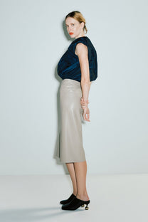 VICKTEERUT Drape Midi Skirt กระโปรงมิดิ จับเดรป