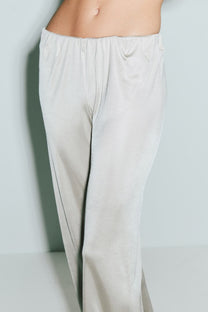 VICKTEERUT Relaxed-Fit Jersey Trousers กางเกงขายาว ผ้าเจอร์ซีย์ ขอบเอวยางยืด