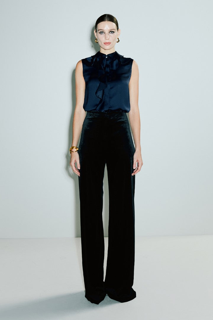 VICKTEERUT Wide Leg Velvet Trousers กางเกงขายาว ขาบาน ผ้ากำมะหยี่