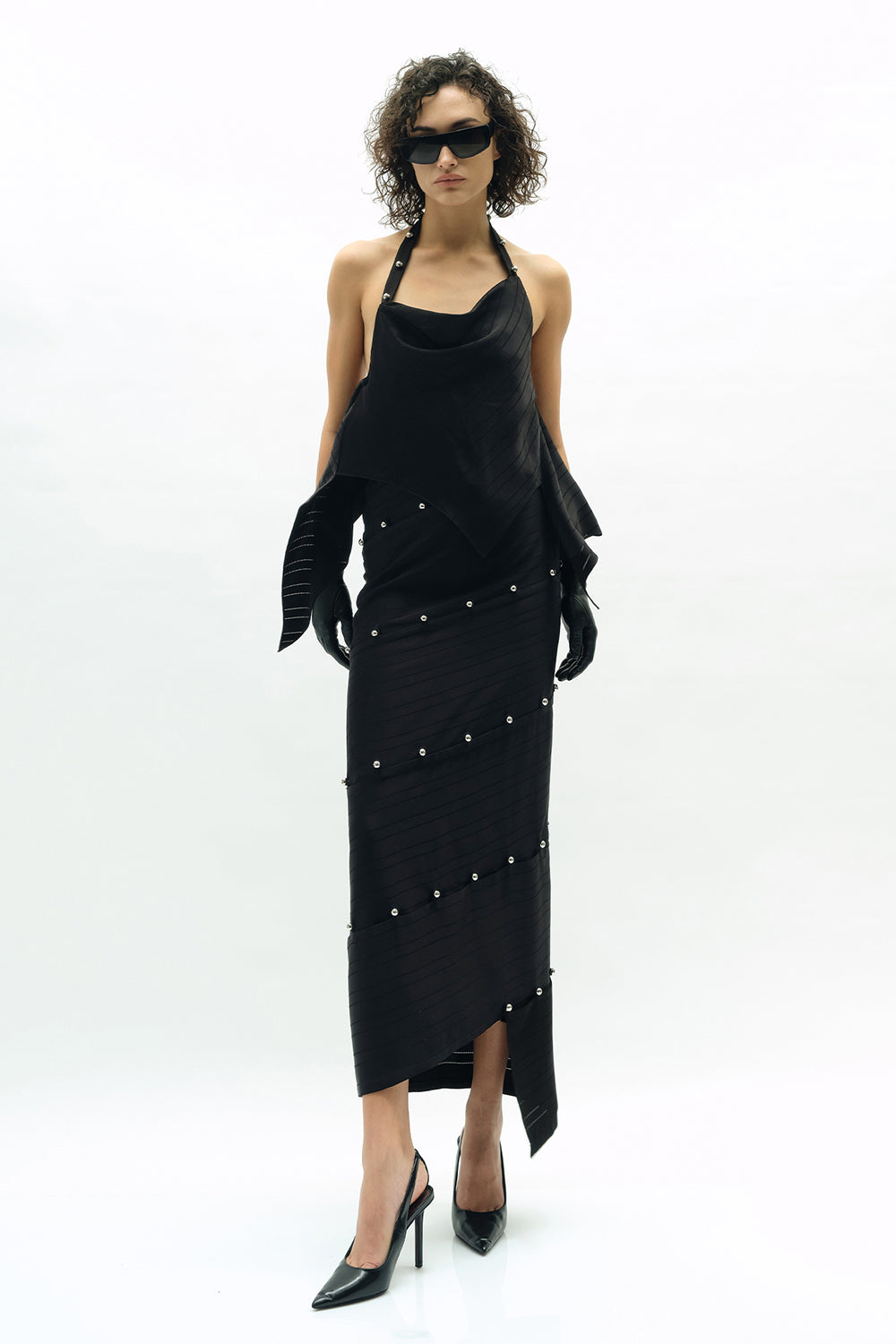 VICKTEERUT Stripe Jacquard Halter Blouse เสื้อคล้องคอ ผ้าลายทาง