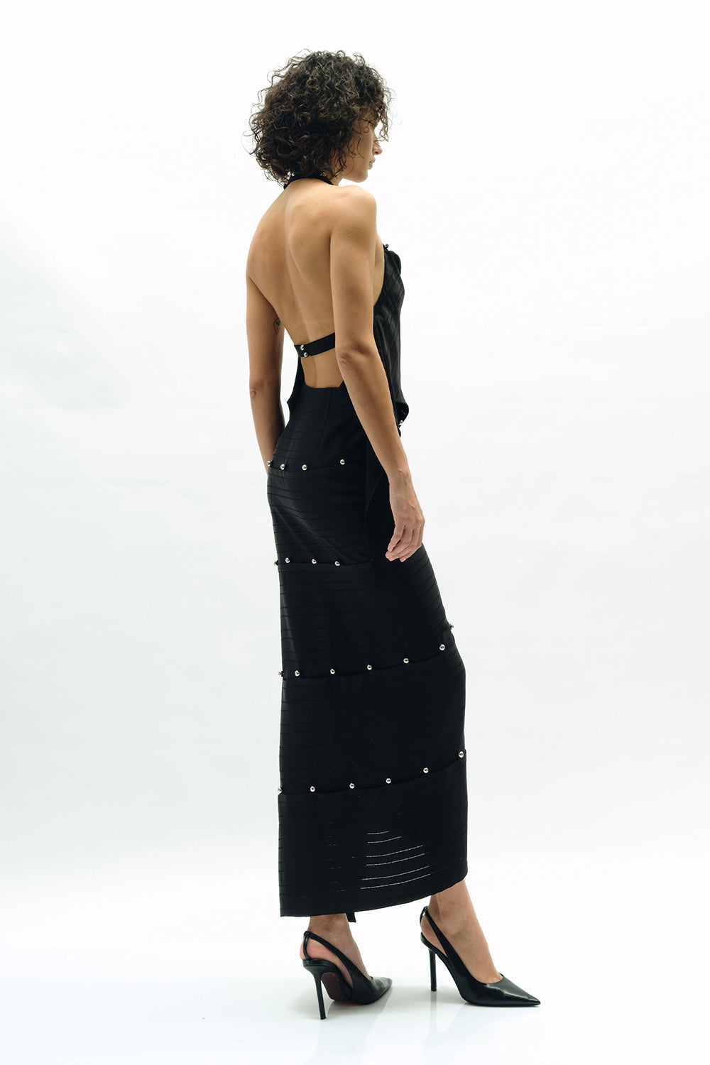 VICKTEERUT Stripe Jacquard Halter Blouse เสื้อคล้องคอ ผ้าลายทาง