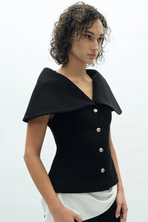 VICKTEERUT Cape Collar Blouse เสื้อปกเคป กระดุมหน้า