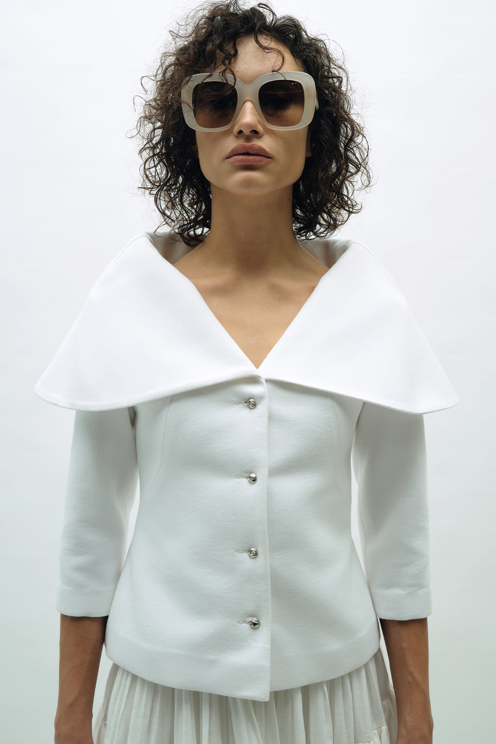 VICKTEERUT Cape Collar Blouse with Three Quarter Sleeve เสื้อปกเคป กระดุมหน้า แขนสามส่วน