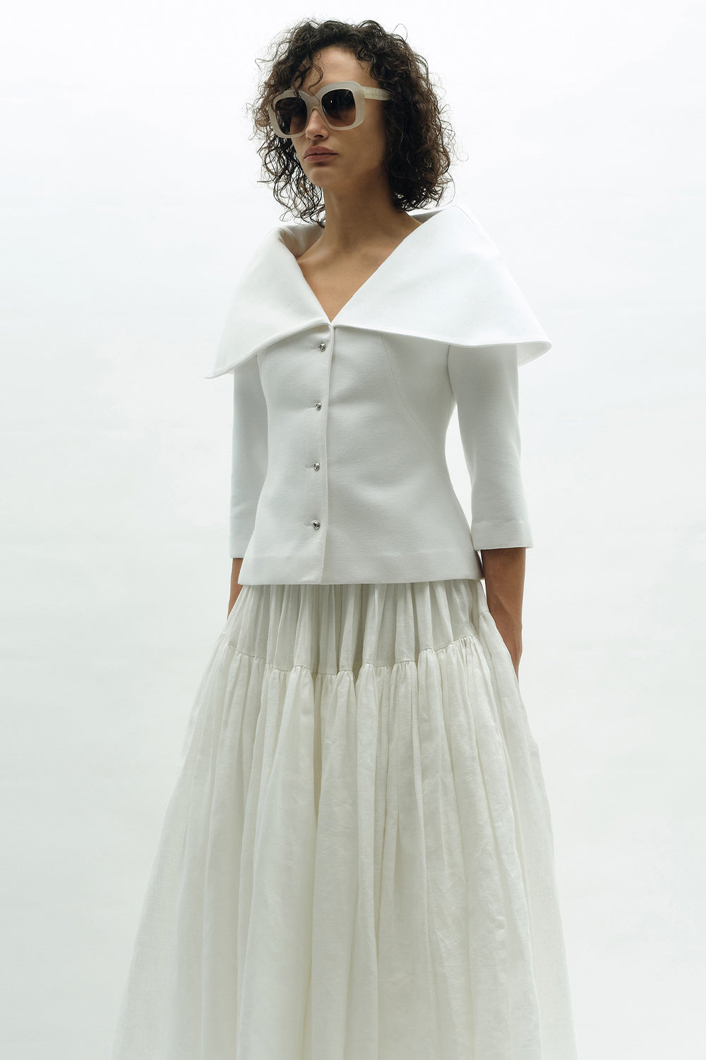 VICKTEERUT Cape Collar Blouse with Three Quarter Sleeve เสื้อปกเคป กระดุมหน้า แขนสามส่วน
