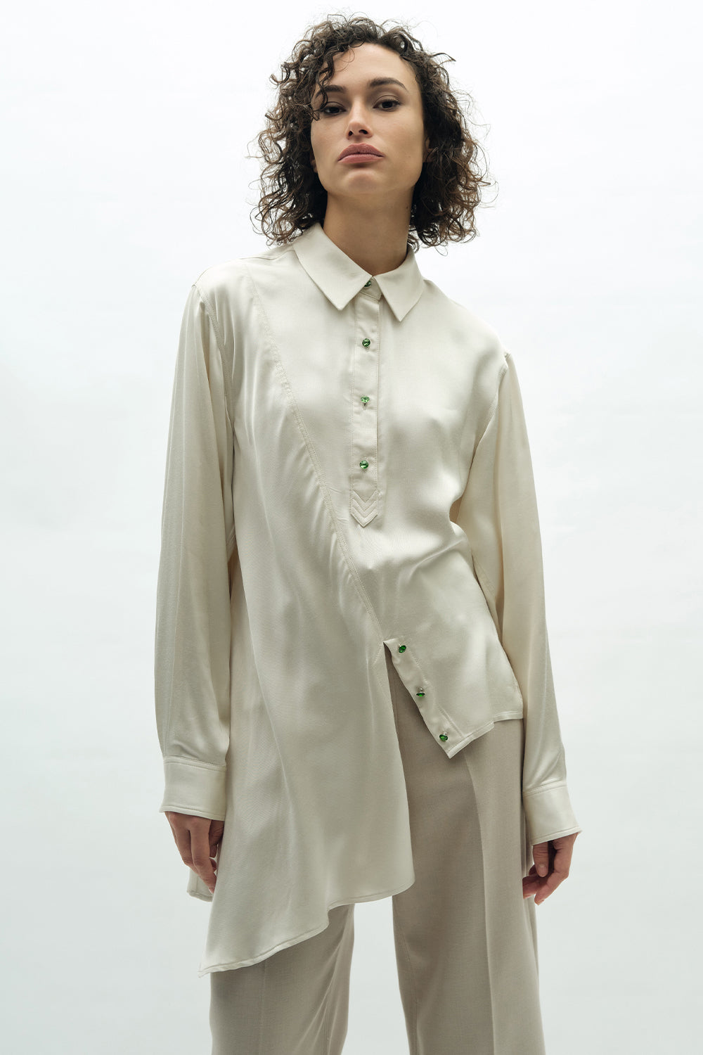 VICKTEERUT Long Sleeve Deconstructed Satin Shirt เสื้อเชิ้ต แขนยาว ดีคอนสตรัคชั่น