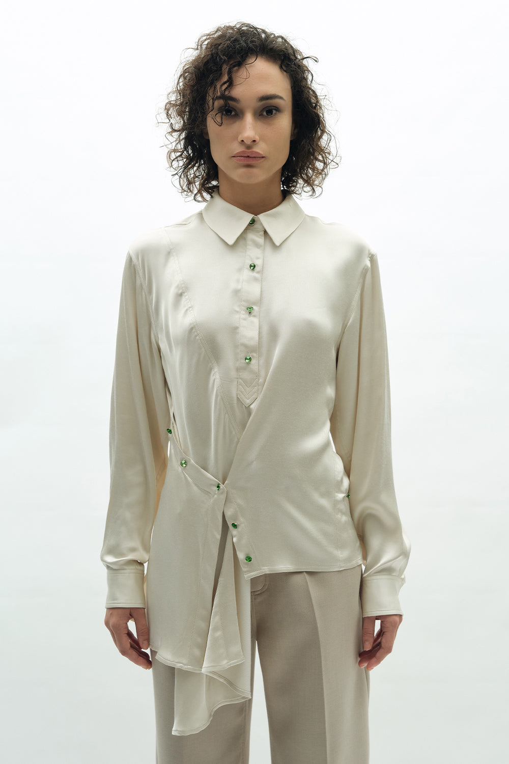 VICKTEERUT Long Sleeve Deconstructed Satin Shirt เสื้อเชิ้ต แขนยาว ดีคอนสตรัคชั่น