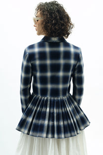 VICKTEERUT Long Sleeve Blouse with Suit Collar and Pleated Hem เสื้อแขนยาว ปกสูท ชายระบายอัดพลีท