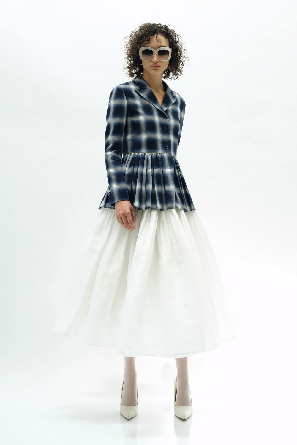 VICKTEERUT Long Sleeve Blouse with Suit Collar and Pleated Hem เสื้อแขนยาว ปกสูท ชายระบายอัดพลีท