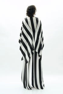 VICKTEERUT Stripe Caftan Tunic เสื้อคาฟทาน ตัวยาว ลายทาง