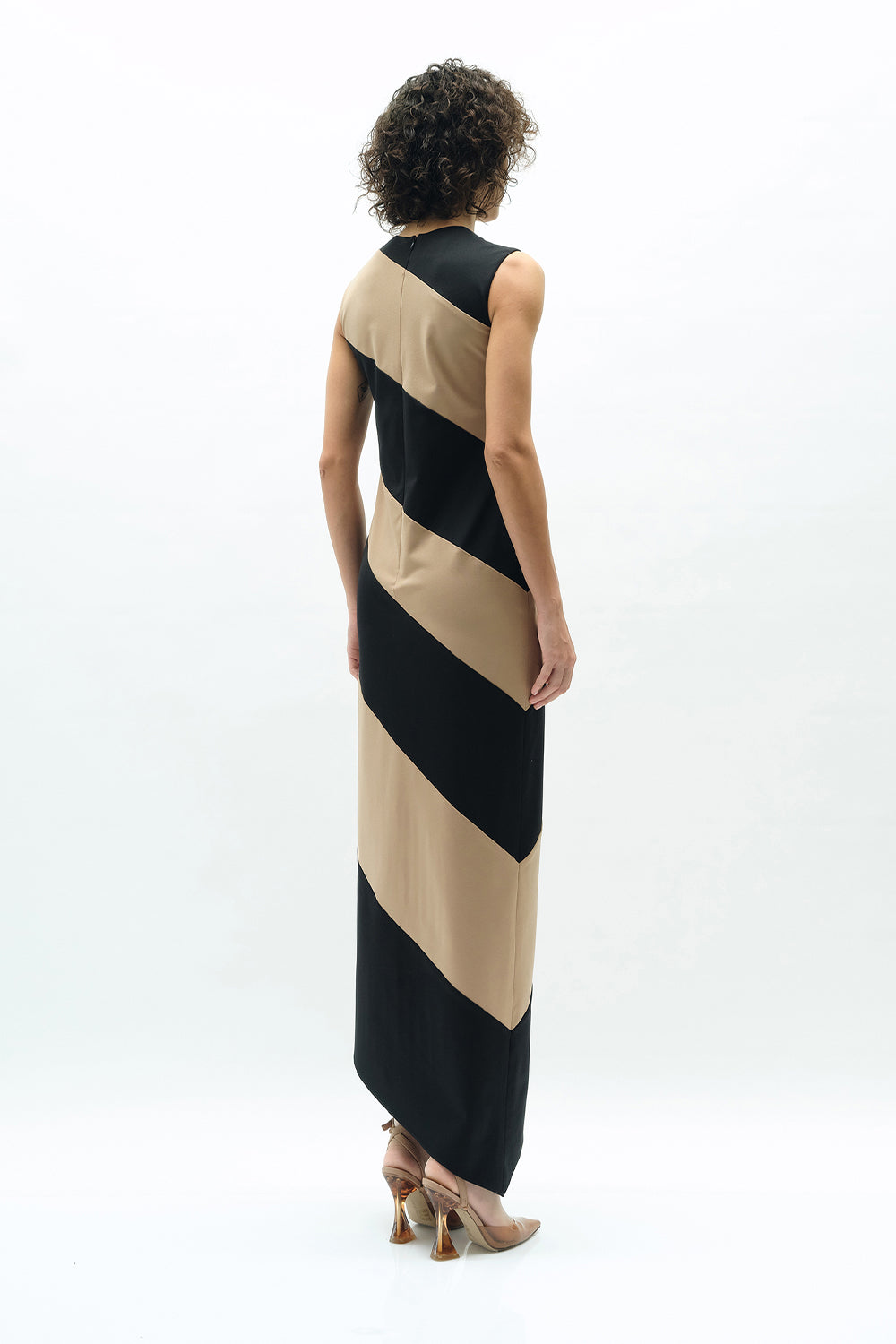 VICKTEERUT Sleeveless Colour Block Sheath Dress เดรสแขนกุด ทรงสอบ ตัดต่อลายผ้า