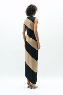 VICKTEERUT Sleeveless Colour Block Sheath Dress เดรสแขนกุด ทรงสอบ ตัดต่อลายผ้า