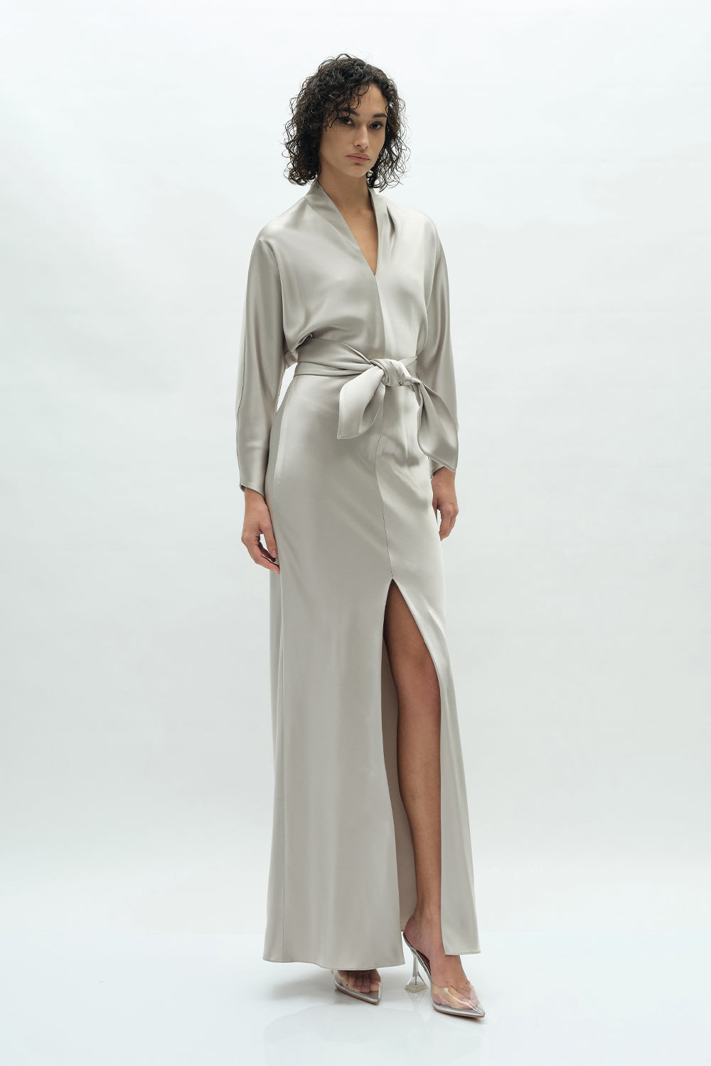 VICKTEERUT Batwing Sleeve Long Dress with Matching Belt เดรสยาว แขนค้างคาว พร้อมเข็มขัด