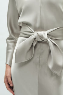 VICKTEERUT Batwing Sleeve Long Dress with Matching Belt เดรสยาว แขนค้างคาว พร้อมเข็มขัด
