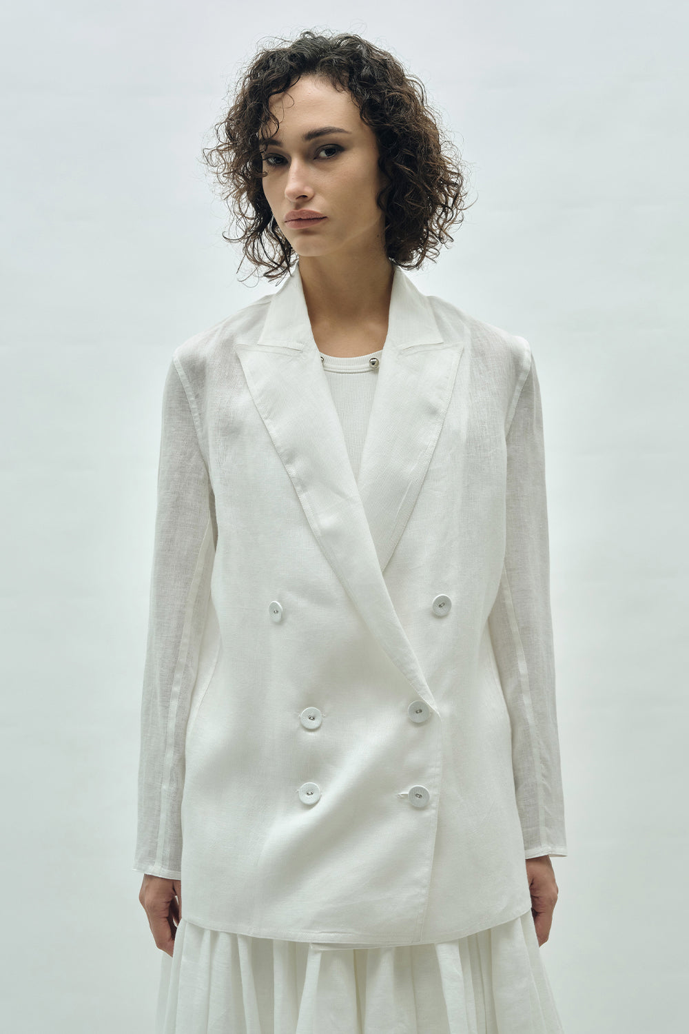 VICKTEERUT Loose Fit Blazer เสื้อเบลเซอร์ ทรงหลวม