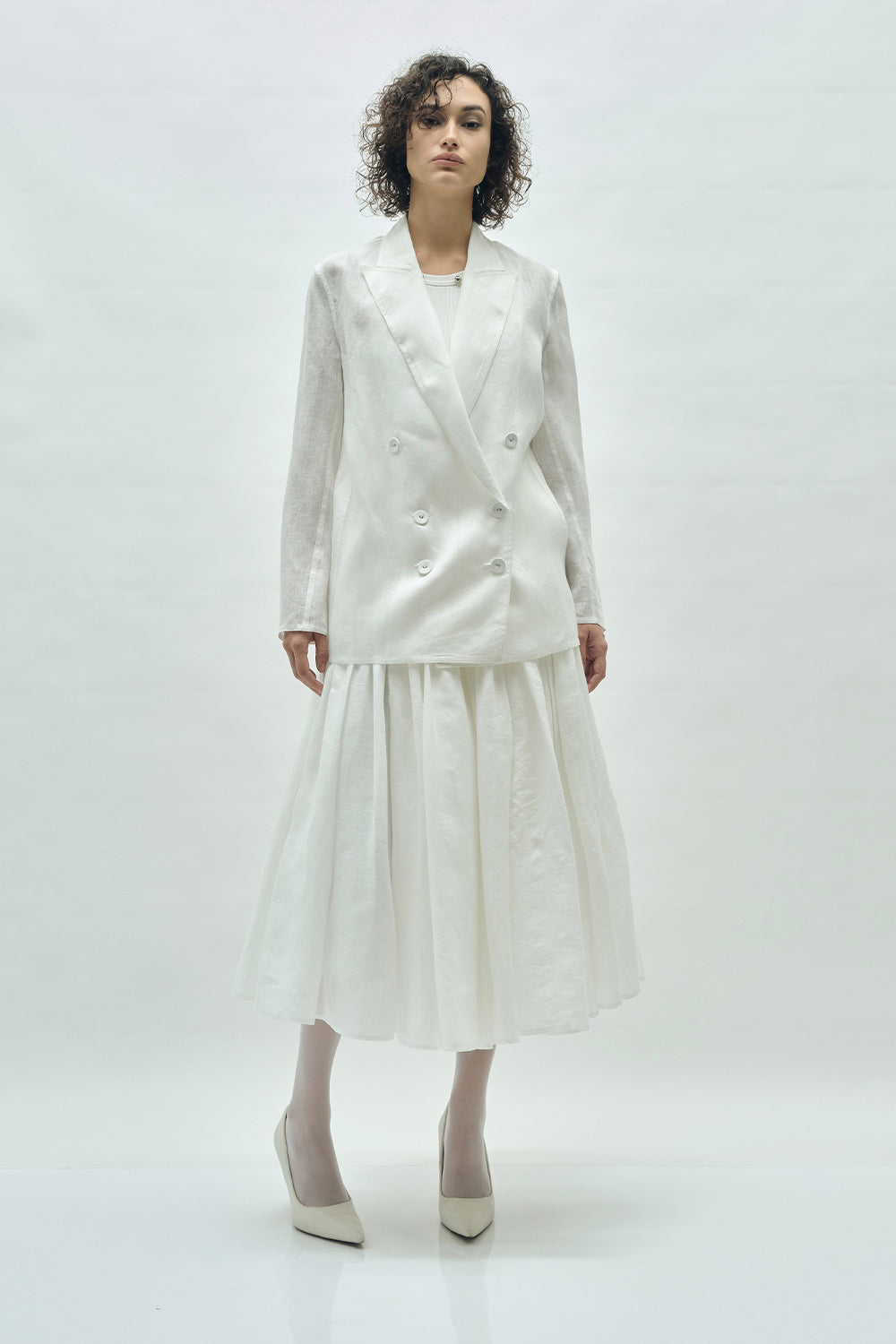 VICKTEERUT Loose Fit Blazer เสื้อเบลเซอร์ ทรงหลวม