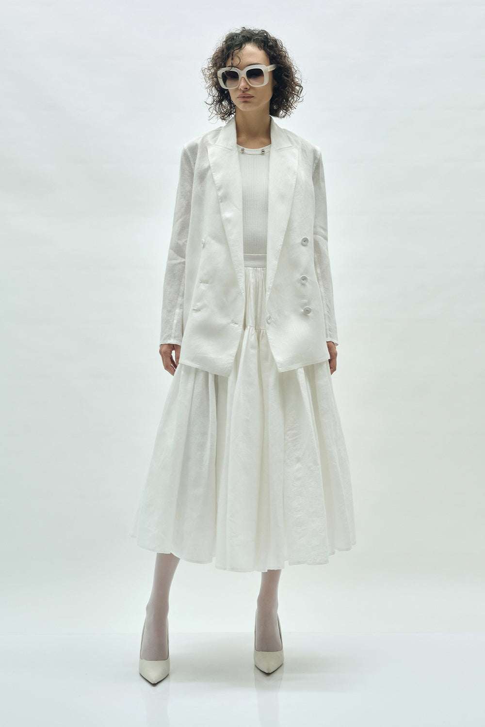 VICKTEERUT Loose Fit Blazer เสื้อเบลเซอร์ ทรงหลวม