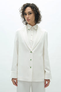 VICKTEERUT Loose Fit Silk Crepe Linen Blazer เสื้อเบลเซอร์ ผ้าเครปไหม ทรงหลวม