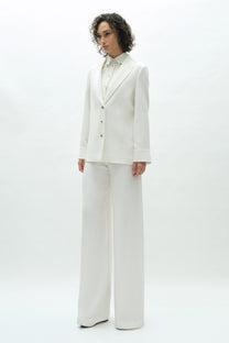 VICKTEERUT Loose Fit Silk Crepe Linen Blazer เสื้อเบลเซอร์ ผ้าเครปไหม ทรงหลวม
