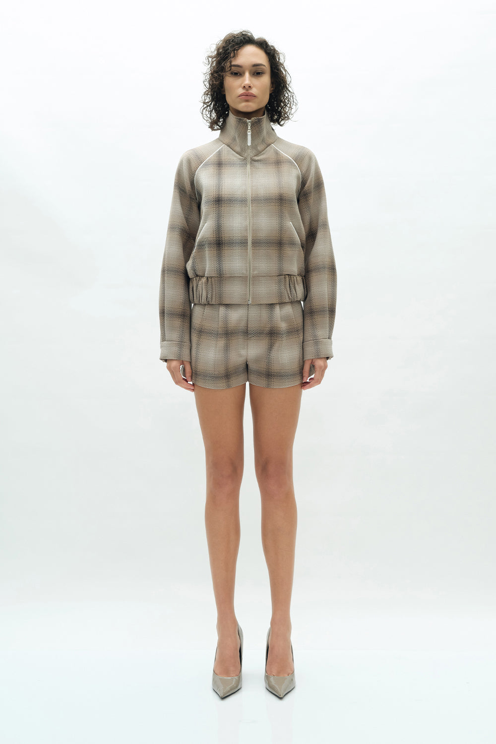 VICKTEERUT Plaid Club Jacket เสื้อแจ๊คเก็ต ซิปหน้า ผ้าลายตาราง
