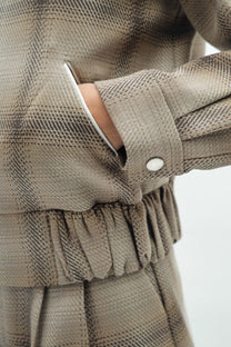VICKTEERUT Plaid Club Jacket เสื้อแจ๊คเก็ต ซิปหน้า ผ้าลายตาราง