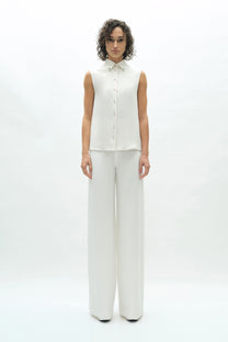 VICKTEERUT Sleeveless Shirt with Crystal Buttons เสื้อเชิ้ต แขนกุด ตกแต่งกระดุมคริสตัล