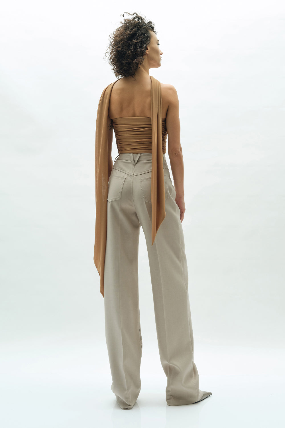 VICKTEERUT Straight Leg Trousers กางเกงขาตรง