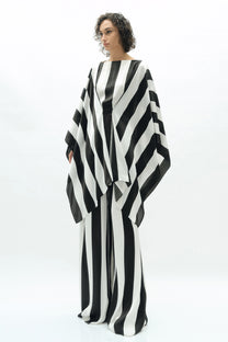 VICKTEERUT Wide Leg Stripe Trousers กางเกงขาบาน ลายทาง