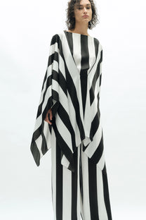 VICKTEERUT Wide Leg Stripe Trousers กางเกงขาบาน ลายทาง