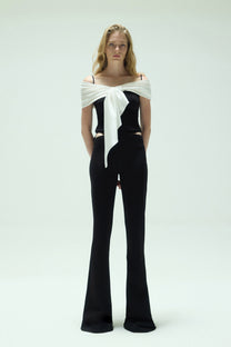 VICKTEERUT Off Shoulder Blouse with Contrast Drape Detail เสื้อเปิดไหล่ ตกแต่งเดรป