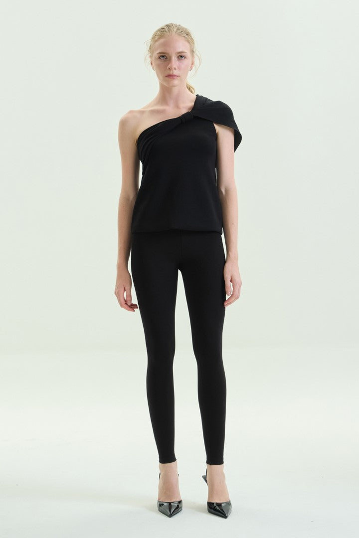VICKTEERUT One Shoulder Drpae Blouse เสื้อไหล่เดียว ตกแต่งเดรป