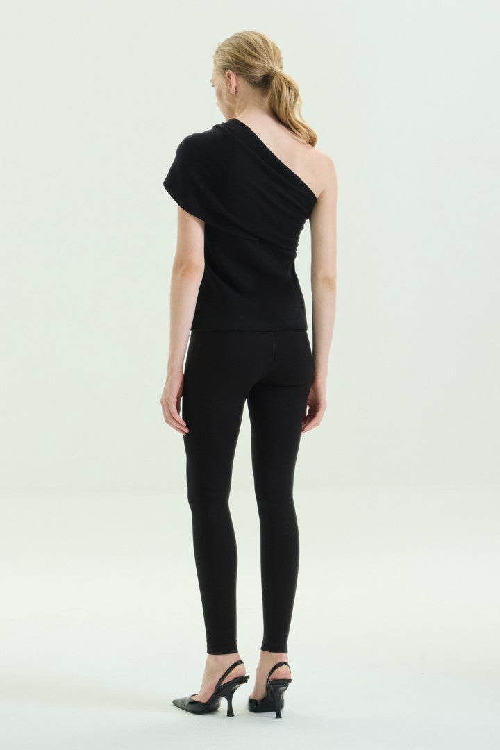 VICKTEERUT One Shoulder Drpae Blouse เสื้อไหล่เดียว ตกแต่งเดรป