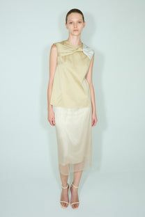 VICKTEERUT Sleeveless Blouse with Drape Detail เสื้อแขนกุด ตกแต่งเดรป