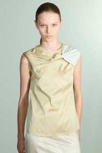 VICKTEERUT Sleeveless Blouse with Drape Detail เสื้อแขนกุด ตกแต่งเดรป
