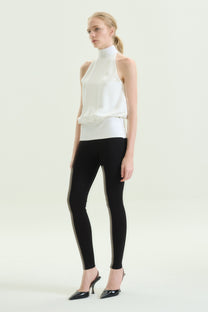 VICKTEERUT Halter Neck Blouse with Tuck Pleat Detail เสื้อคล้องคอ คอปีน ตีเกล็ด