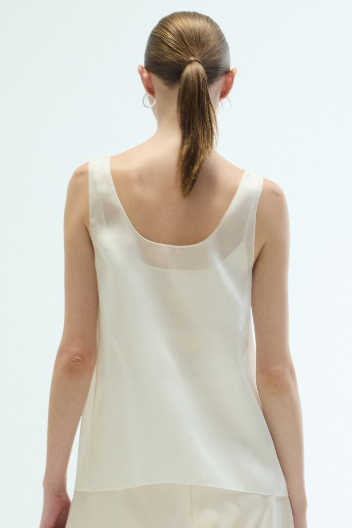 VICKTEERUT Silk Organza Tank Top เสื้อกล้าม ผ้าไหมออร์แกนซา