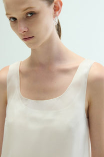 VICKTEERUT Silk Organza Tank Top เสื้อกล้าม ผ้าไหมออร์แกนซา