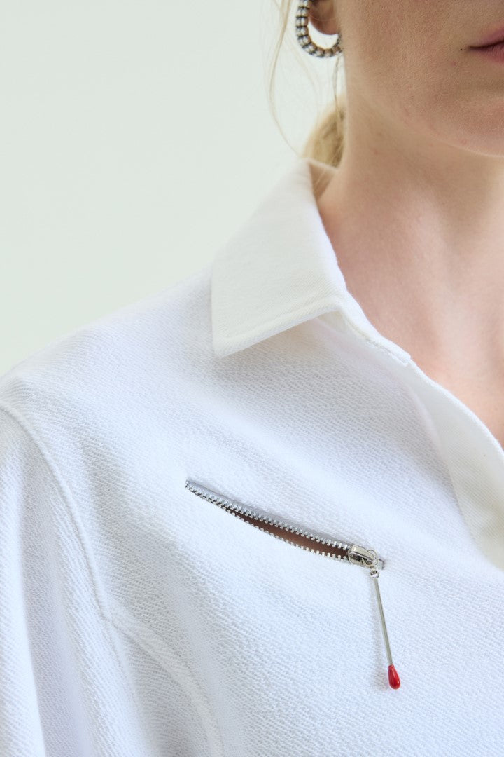 VICKTEERUT Long Sleeve Collar Blouse with Zip Detail เสื้อแขนยาว คอปก ตกแต่งซิป