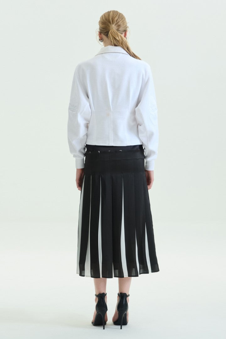 VICKTEERUT Long Sleeve Collar Blouse with Zip Detail เสื้อแขนยาว คอปก ตกแต่งซิป