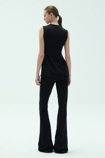 VICKTEERUT Sleeveless Blouse with Sculptural  Fabric Roll เสื้อแขนกุด ตกแต่งผ้าม้วน