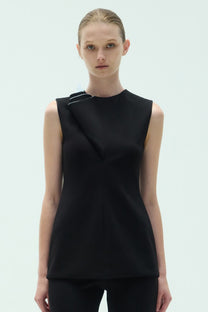 VICKTEERUT Sleeveless Blouse with Sculptural  Fabric Roll เสื้อแขนกุด ตกแต่งผ้าม้วน