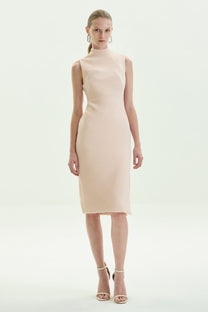 VICKTEERUT Sleeveless Pleated Sheath Midi Dress เดรสแขนกุด ทรงสอบ ผ้าอัดพลีท