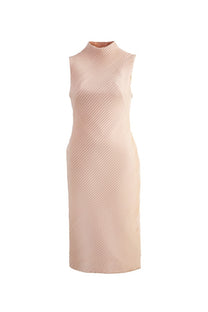 VICKTEERUT Sleeveless Pleated Sheath Midi Dress เดรสแขนกุด ทรงสอบ ผ้าอัดพลีท