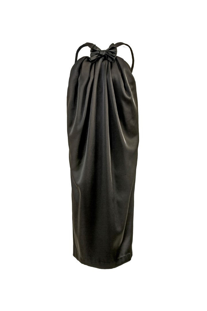 VICKTEERUT Halter Neck Cocoon Dress with Bow Detail เดรสคล้องคอ เดรสมิดิ ตกแต่งโบว์