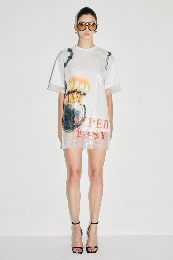 VICKTEERUT Oversized Short-Sleeve Sequinned Blouse เสื้อแขนสั้น ทรงโอเวอร์ไซส์ ปักเลื่อม พิมพ์ลาย